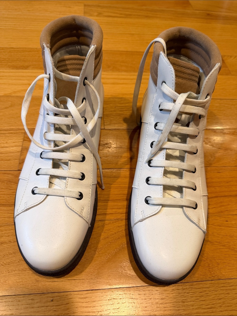 White Leather High-Top Sneakers with Tan Collar size 10 D